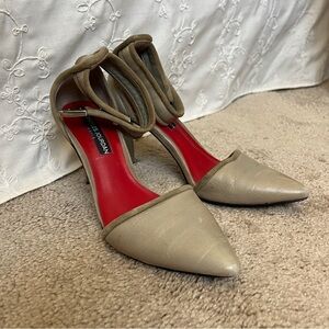 Charles Jourdan Taupe Beige Khaki Leather Croc Pointed Toe High Heels Shoes 5